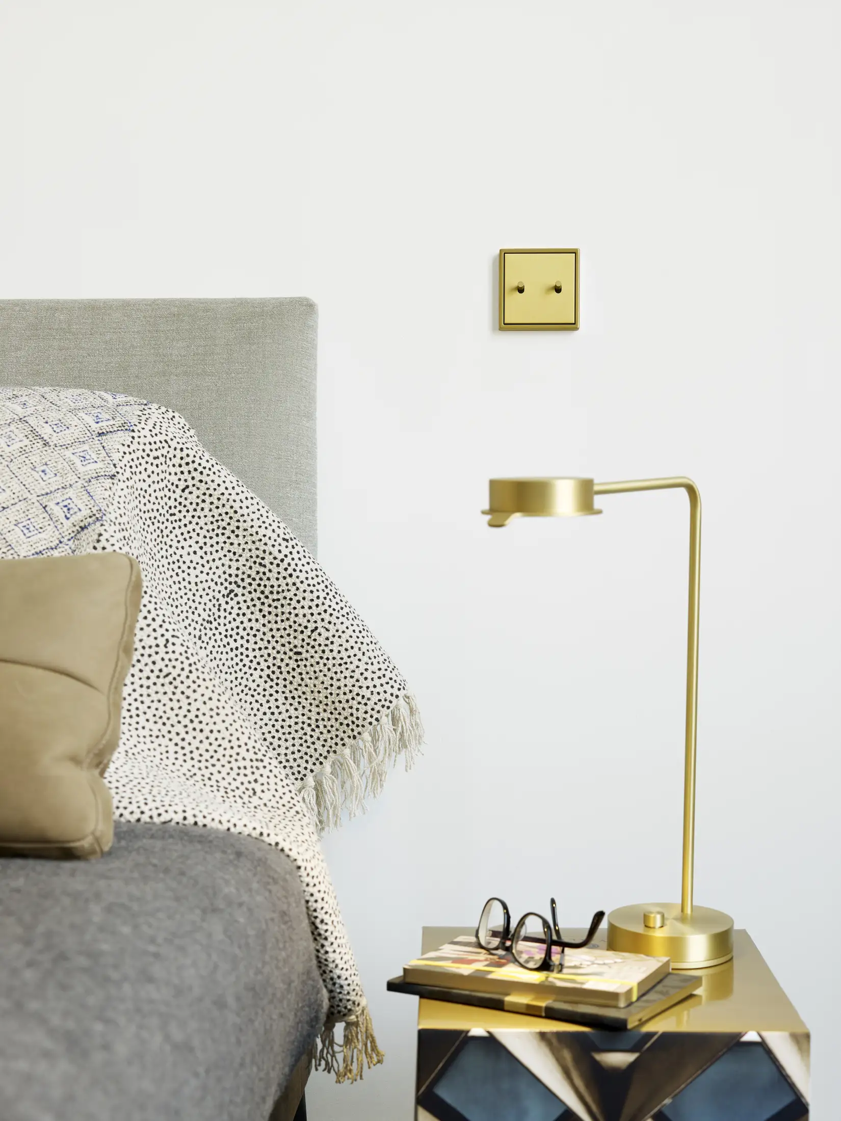 LS 1912 シリーズ ダブルトグルスイッチ メタル